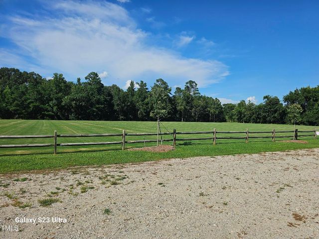 68 Streamline Court, Lillington, NC 27546