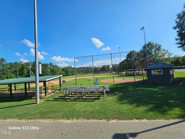 68 Streamline Court, Lillington, NC 27546