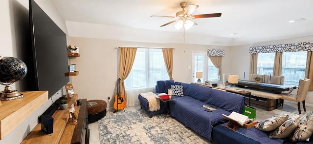 12817 S S Winding Pines Drive, Tomball, TX 77375