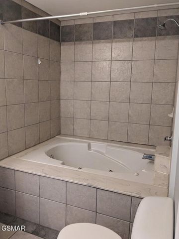 2482 Elk Way, Newport, TN 37821