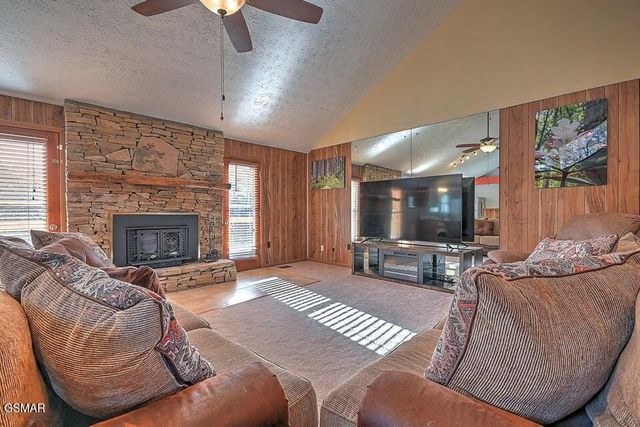 2482 Elk Way, Newport, TN 37821