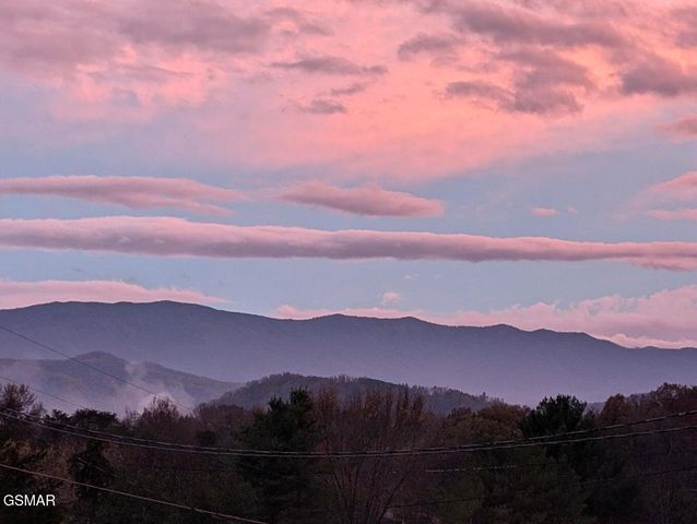 2482 Elk Way, Newport, TN 37821