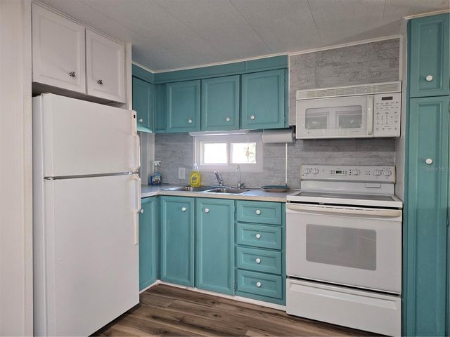 113 RAVENNA STREET N, Nokomis, FL 34275