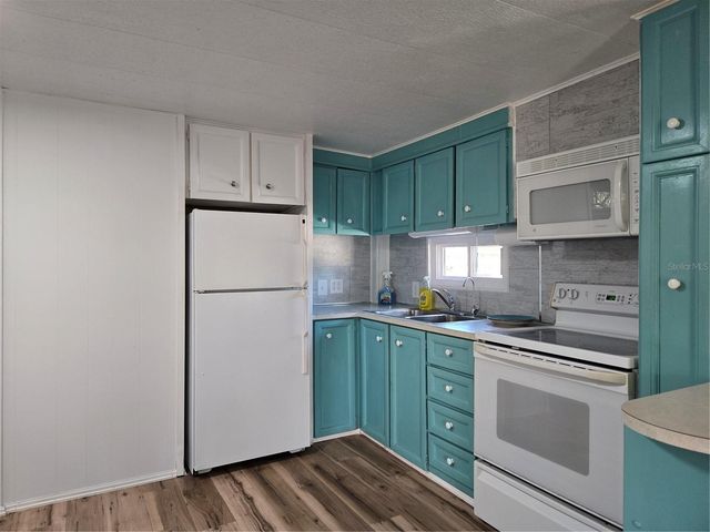 113 RAVENNA STREET N, Nokomis, FL 34275