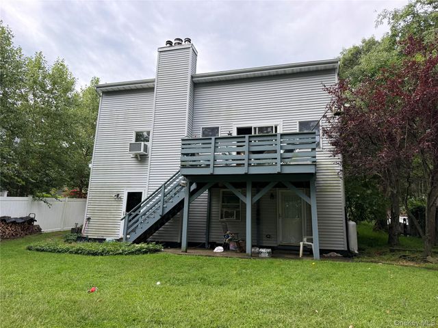 59 Ridge Road, Rocky Point, NY 11778
