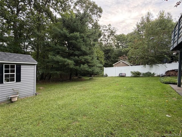 59 Ridge Road, Rocky Point, NY 11778