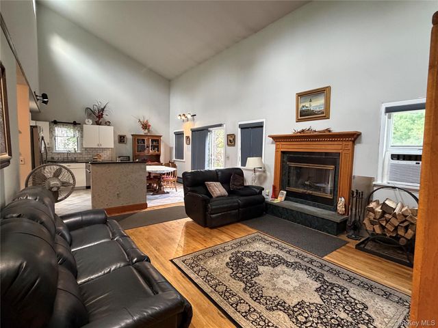 59 Ridge Road, Rocky Point, NY 11778