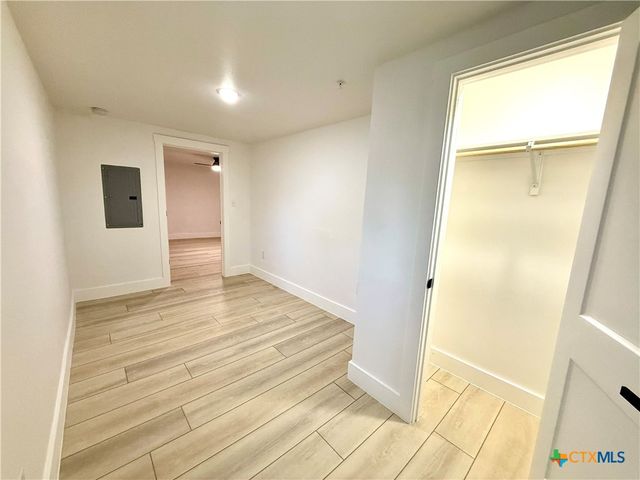 2204 W San Antonio Street 2, New Braunfels, TX 78130