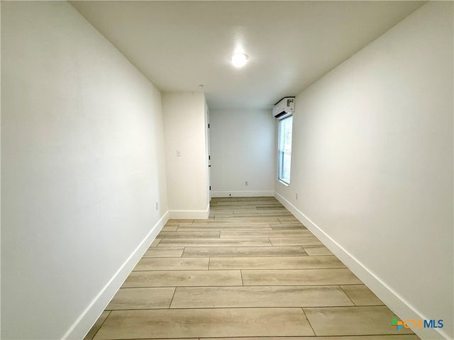 2204 W San Antonio Street 2, New Braunfels, TX 78130