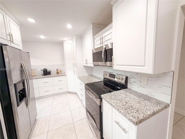 16295 Laurel Drive 2, Weston, FL 33326