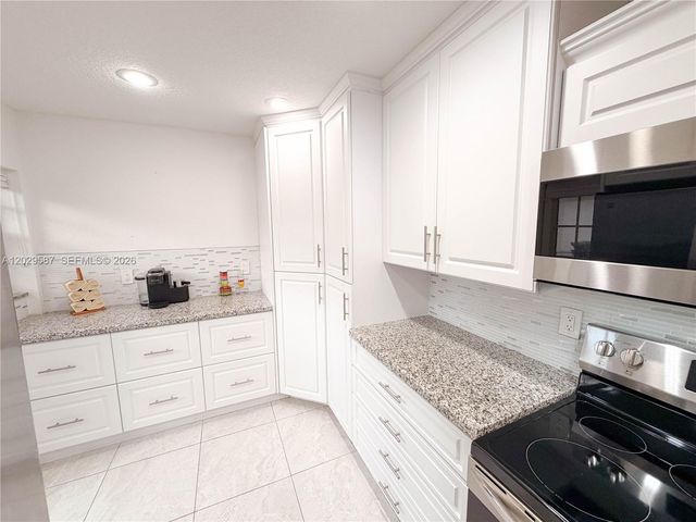 16295 Laurel Drive 2, Weston, FL 33326