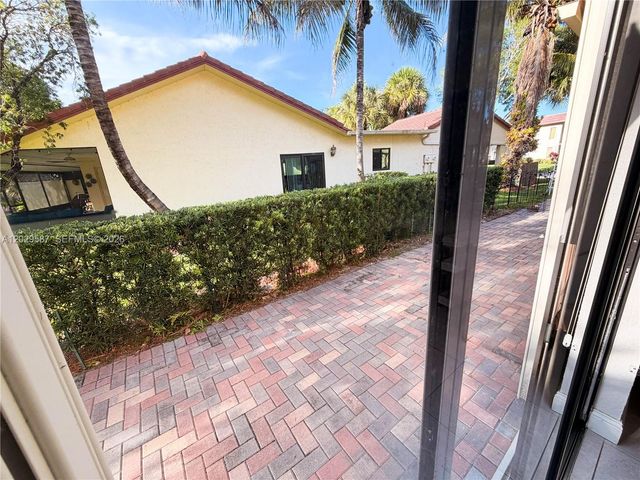 16295 Laurel Drive 2, Weston, FL 33326