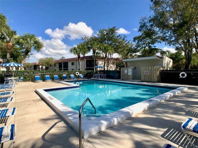 16295 Laurel Drive 2, Weston, FL 33326