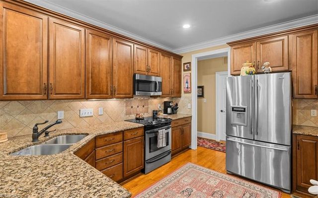 36 Willett Way, Greensboro, NC 27408