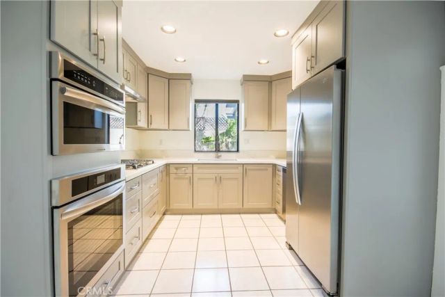 7035 Lisa Lane 31, Westminster, CA 92683