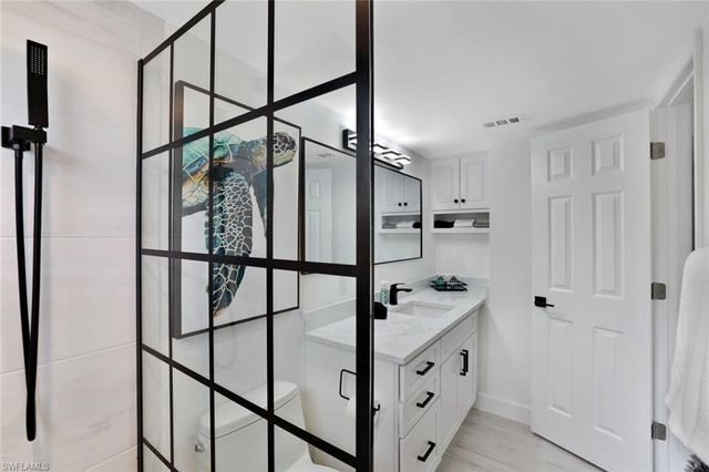 960 7th ST S 105, Naples, FL 34102