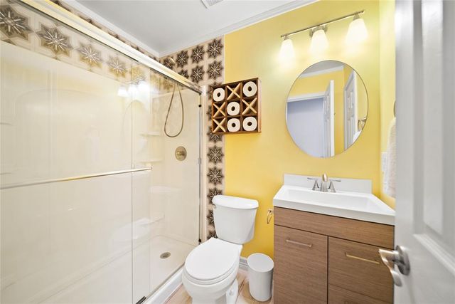 2401 Knollwood Street, Norman, OK 73071
