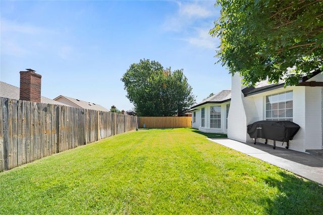 2401 Knollwood Street, Norman, OK 73071