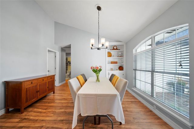 2401 Knollwood Street, Norman, OK 73071