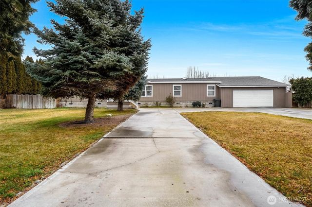 3431 Firouzi Drive NE, Moses Lake, WA 98837