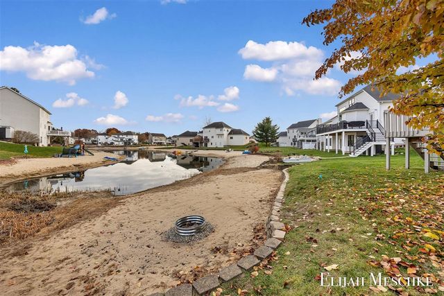 5664 Nancy Drive, Wyoming, MI 49418