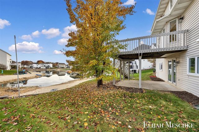 5664 Nancy Drive, Wyoming, MI 49418