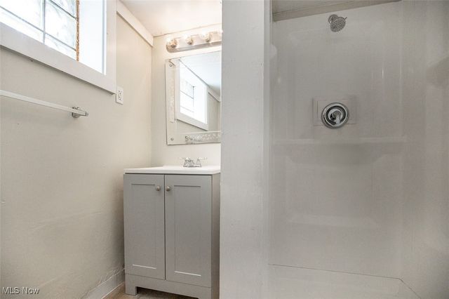 13621 Cranwood Drive, Garfield Heights, OH 44105