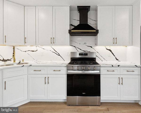 500 CLYMER ST, Philadelphia, PA 19147