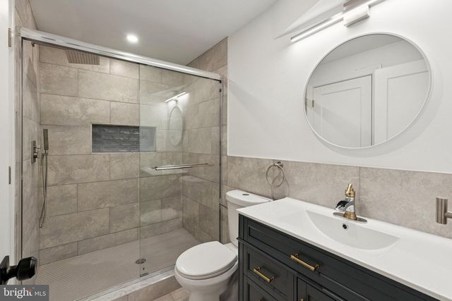 500 CLYMER ST, Philadelphia, PA 19147