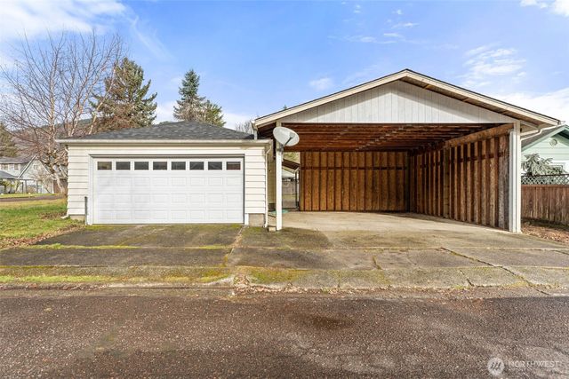 189 4th Street, Morton, WA 98356