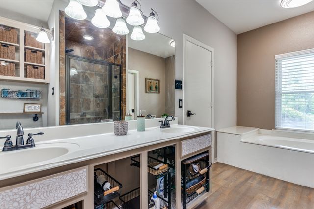 412 Paradise Canyon Circle, Paradise, TX 76073