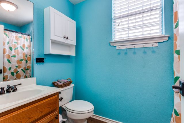 412 Paradise Canyon Circle, Paradise, TX 76073