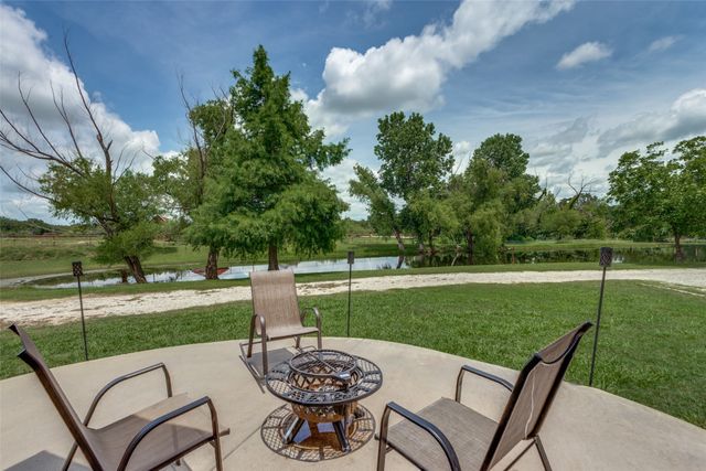 412 Paradise Canyon Circle, Paradise, TX 76073
