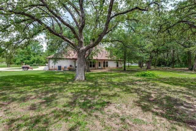 412 Paradise Canyon Circle, Paradise, TX 76073
