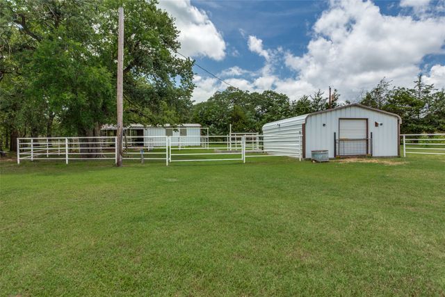 412 Paradise Canyon Circle, Paradise, TX 76073