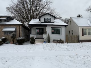 12416 S Carpenter Street, Calumet Park, IL 60827