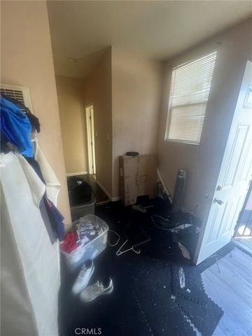 2000 W 54th, Los Angeles, CA 90062