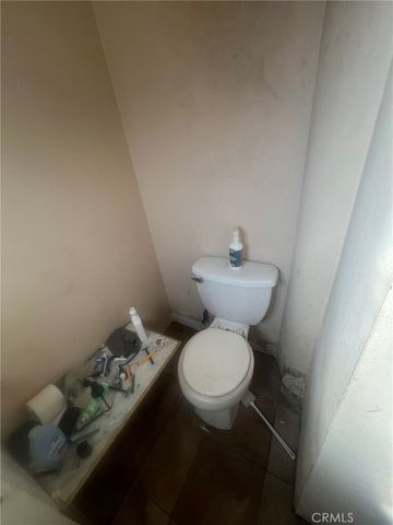 2000 W 54th, Los Angeles, CA 90062