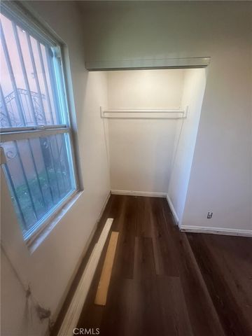 2000 W 54th, Los Angeles, CA 90062