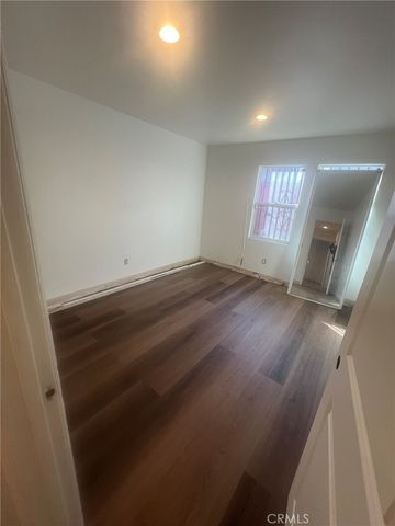 2000 W 54th, Los Angeles, CA 90062