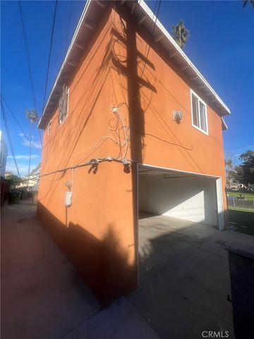 2000 W 54th, Los Angeles, CA 90062