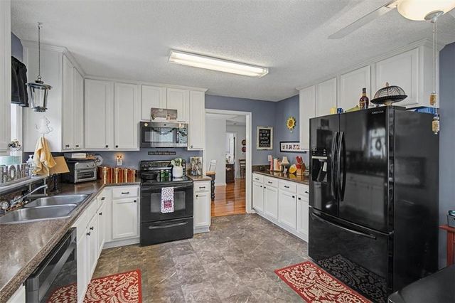 19 Allegiance Court, Cartersville, GA 30121