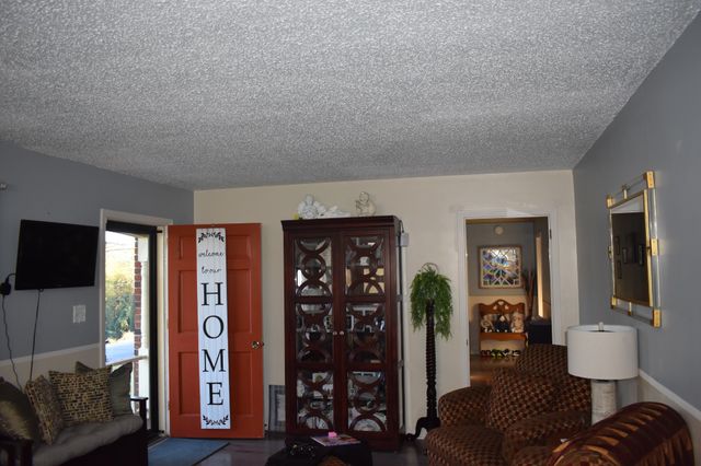 211 Elm St, Carthage, TN 37030