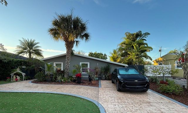 3194 Taft St, Hollywood, FL 33021