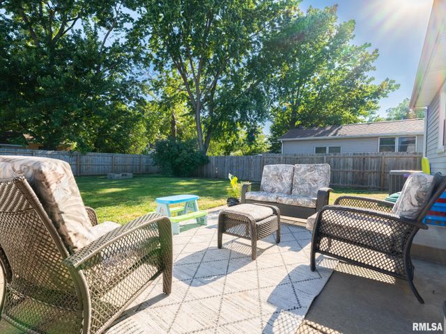904 MONROE Street, Pekin, IL 61554