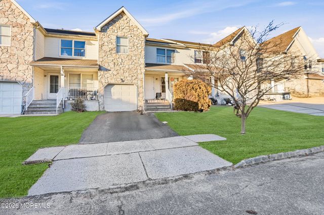 35 N Crest Place, Lakewood, NJ 08701