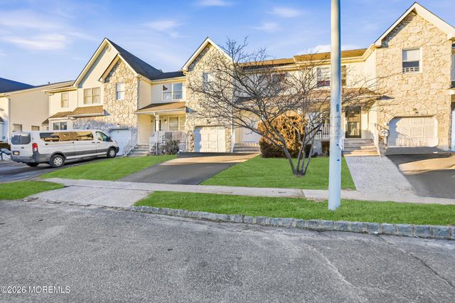 35 N Crest Place, Lakewood, NJ 08701