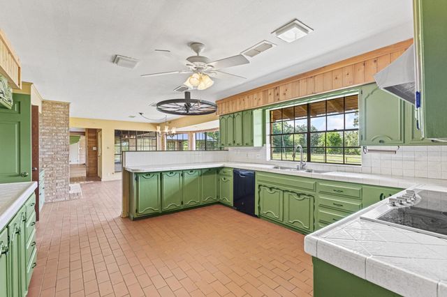 1203 County Road 3100, Clarksville, TX 75426