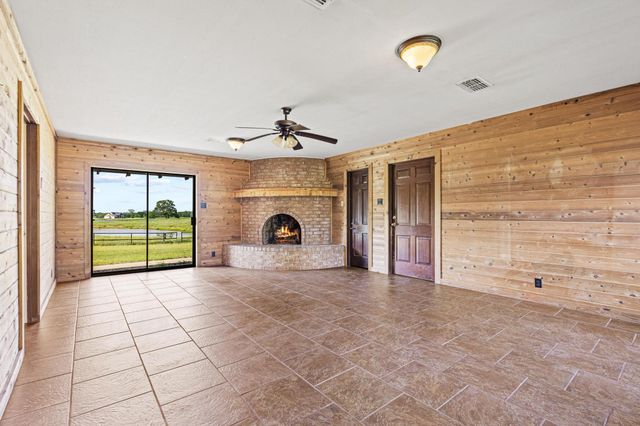 1203 County Road 3100, Clarksville, TX 75426