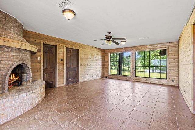 1203 County Road 3100, Clarksville, TX 75426